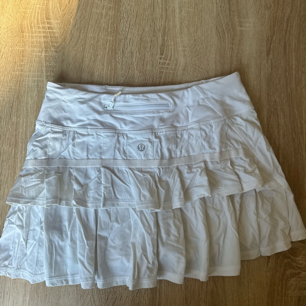 White lululemon skirt
